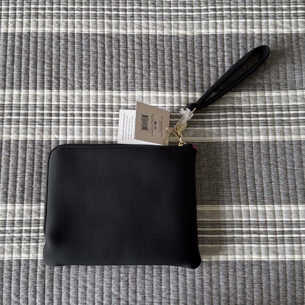 Kusshi Black Neoprene Wristlet Pouch - Picture 2 of 5